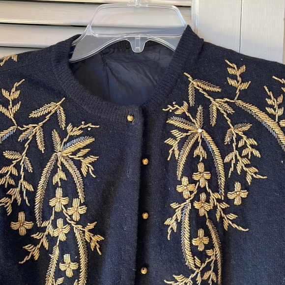 Vintage 50’s Beaded Black and Gold Sweater - Picture 2 of 6